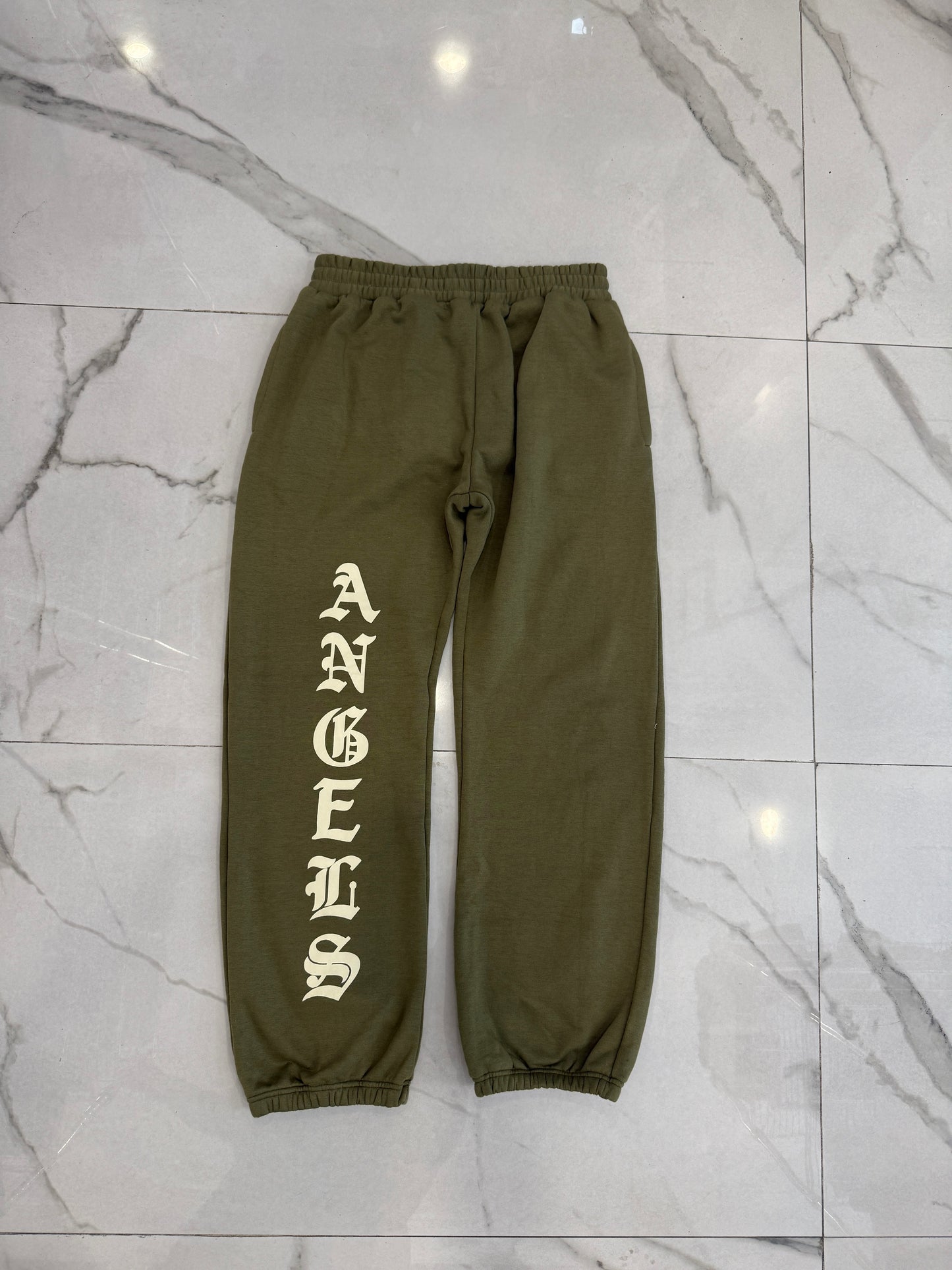 OLIVE SWEATS